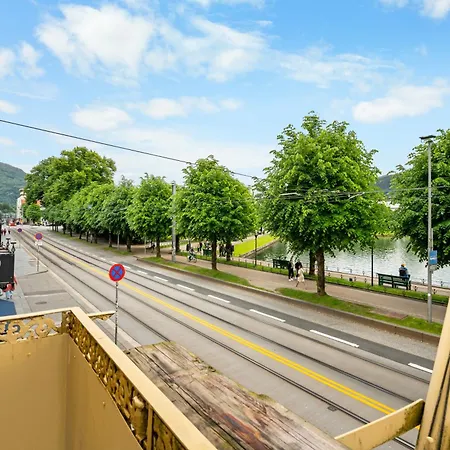 Апартаменты One Of A Kind In I 7 Bedrooms I 15 Guests!