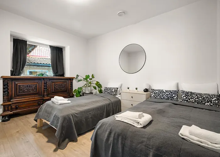 Apartament One Of A Kind In I 7 Bedrooms I 15 Guests!