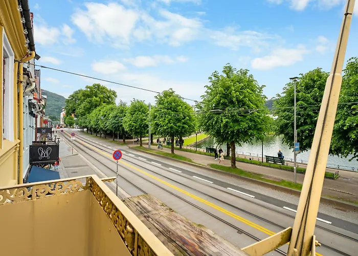 아파트 One Of A Kind In I 7 Bedrooms I 15 Guests!