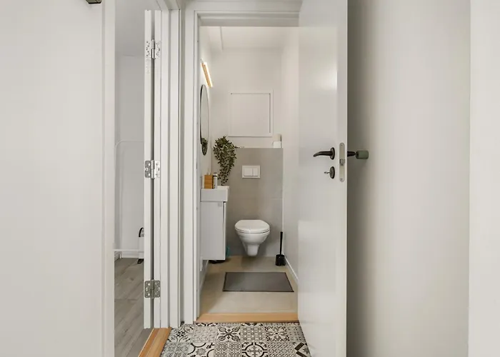 One Of A Kind In I 7 Bedrooms I 15 Guests! *