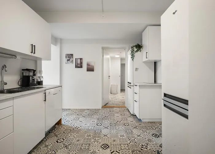 شقة One Of A Kind In I 7 Bedrooms I 15 Guests! *