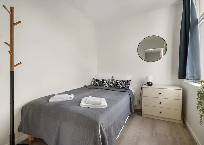 One Of A Kind In I 7 Bedrooms I 15 Guests! * Bergen