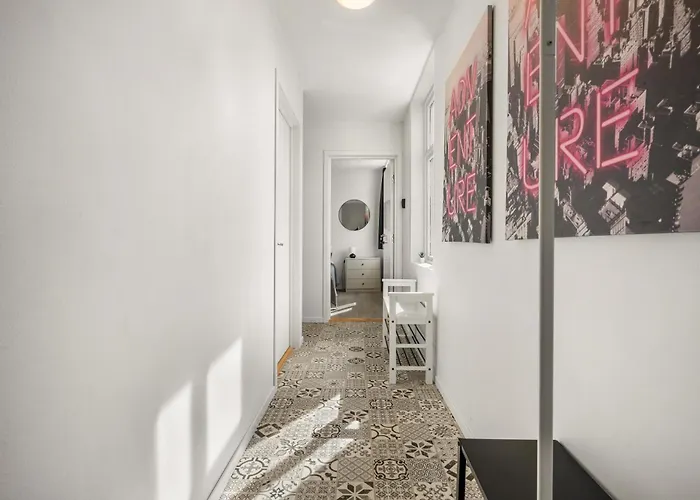 One Of A Kind In I 7 Bedrooms I 15 Guests!