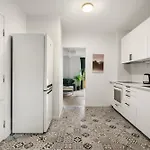One Of A Kind In I 7 Bedrooms I 15 Guests!