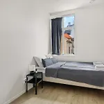 One Of A Kind In I 7 Bedrooms I 15 Guests! Apartment